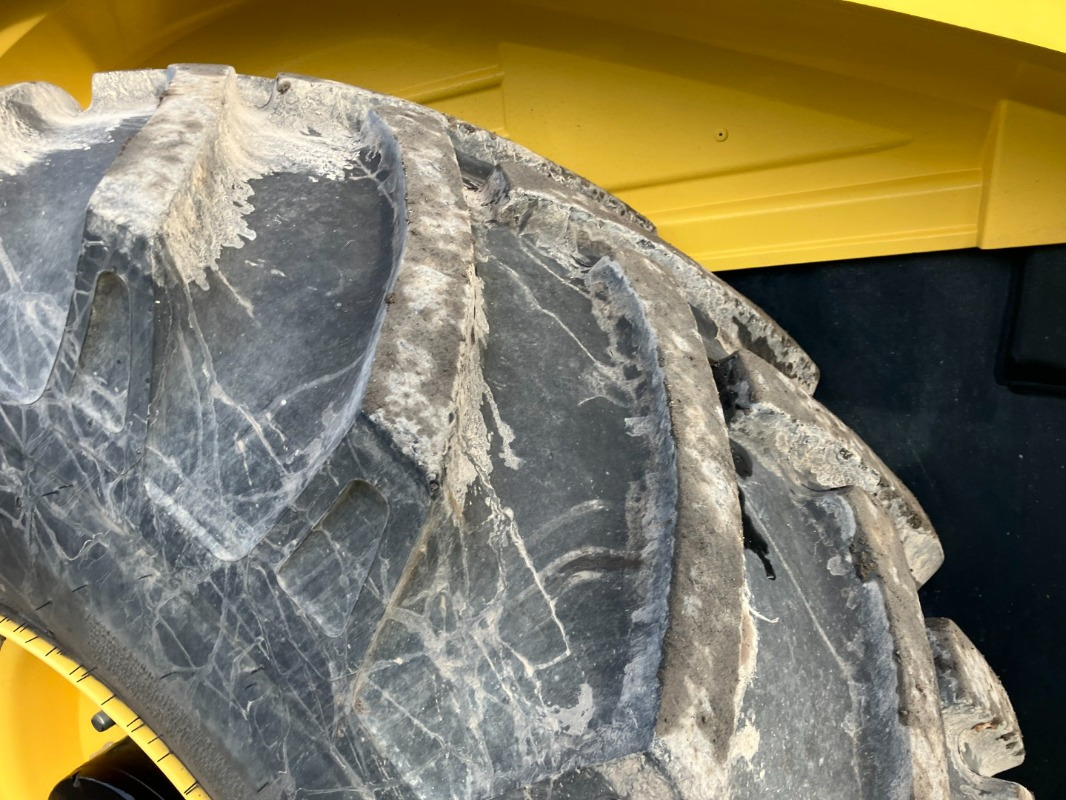 Valjak BOMAG DE BW 213 PDH-5 Stage V/Tier 4f: slika 14 Valjak BOMAG DE BW 213 PDH-5 Stage V/Tier 4f: slika 14