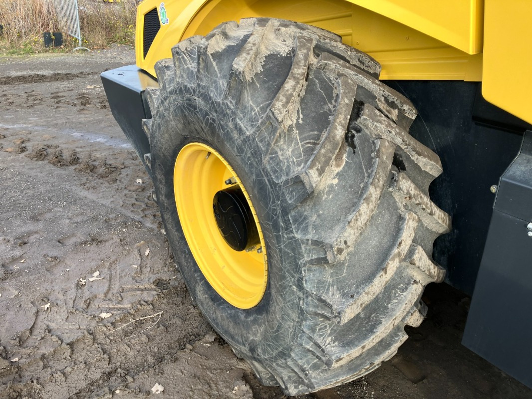 Valjak BOMAG DE BW 213 PDH-5 Stage V/Tier 4f: slika 15 Valjak BOMAG DE BW 213 PDH-5 Stage V/Tier 4f: slika 15