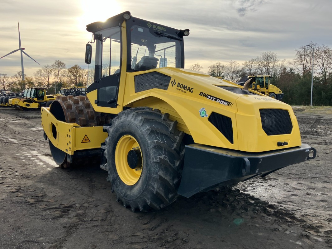 Valjak BOMAG DE BW 213 PDH-5 Stage V/Tier 4f: slika 29 Valjak BOMAG DE BW 213 PDH-5 Stage V/Tier 4f: slika 29