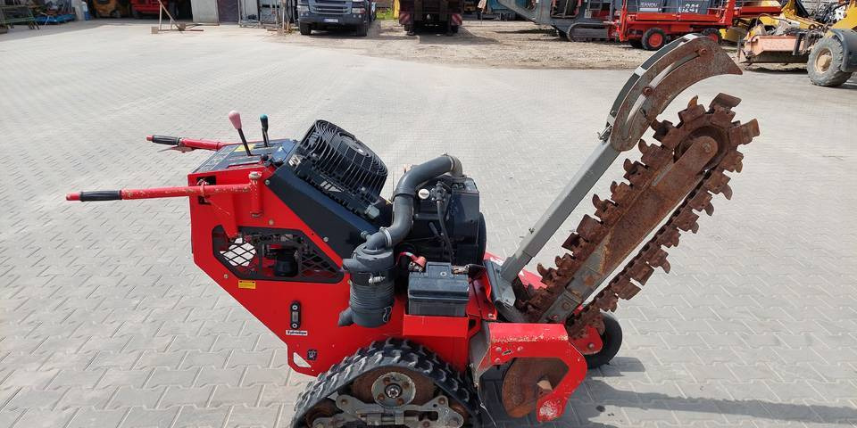 Koparka łańcuchowa Vermeer RTX150 2015 - Rovokopač: slika 4 Koparka łańcuchowa Vermeer RTX150 2015 - Rovokopač: slika 4