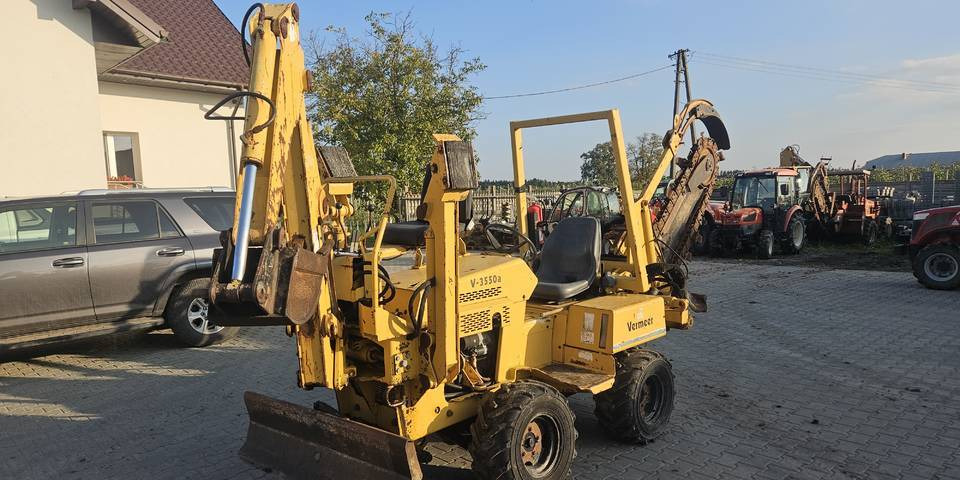 Koparka łańcuchowa Vermeer V3550 przesuw ramie kopiące pług - Rovokopač: slika 2 Koparka łańcuchowa Vermeer V3550 przesuw ramie kopiące pług - Rovokopač: slika 2