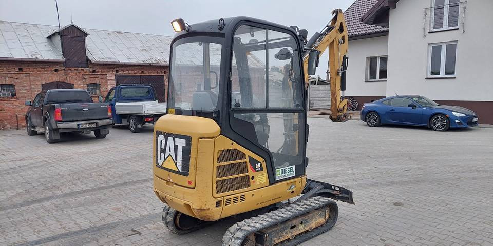 Minikoparka CAT 301.7D 2016 rok 1622h rozsuwane podwozie - Bager guseničar: slika 4 Minikoparka CAT 301.7D 2016 rok 1622h rozsuwane podwozie - Bager guseničar: slika 4