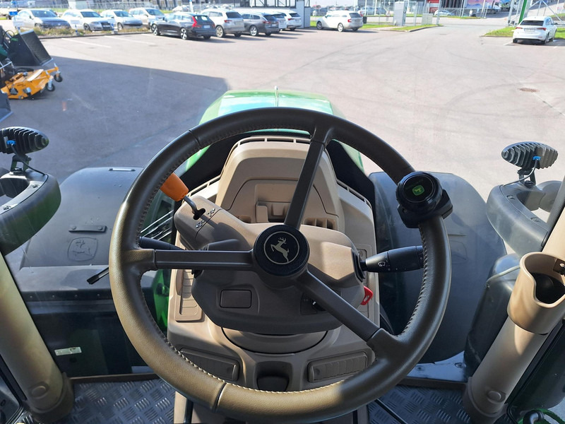 Traktor John Deere 6R 155: slika 14