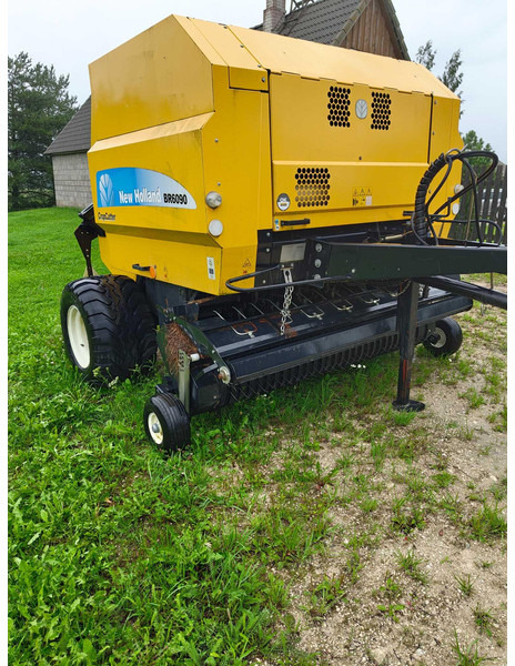 New Holland BR 6090 - Balirka za okrugle bale: slika 3 New Holland BR 6090 - Balirka za okrugle bale: slika 3