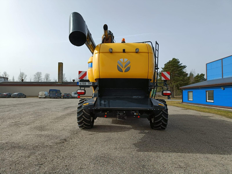 New Holland CX 8.85 - Kombinovani kombajn: slika 4 New Holland CX 8.85 - Kombinovani kombajn: slika 4