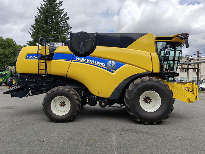 New Holland CX 8.90 - Kombinovani kombajn: slika 2 New Holland CX 8.90 - Kombinovani kombajn: slika 2