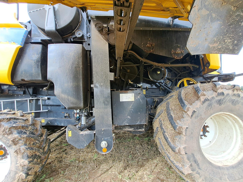 New Holland CX 8080 - Kombinovani kombajn: slika 4 New Holland CX 8080 - Kombinovani kombajn: slika 4