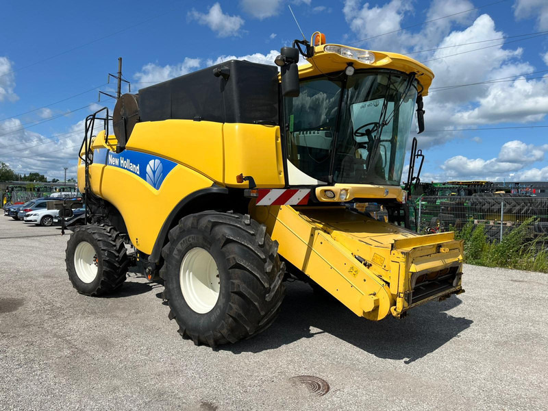 New Holland CX 860 - Kombinovani kombajn: slika 1 New Holland CX 860 - Kombinovani kombajn: slika 1