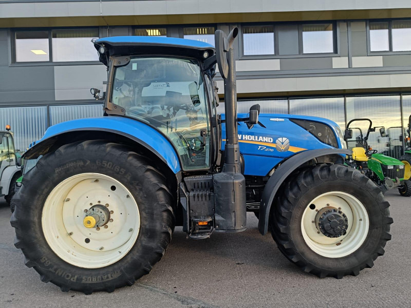 New Holland T7.270 AC - Traktor: slika 2 New Holland T7.270 AC - Traktor: slika 2