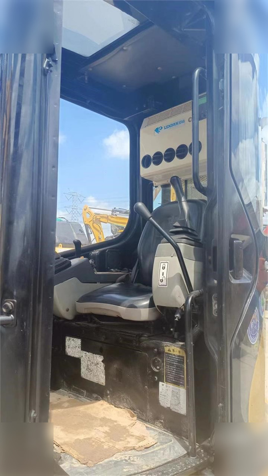 Mini bager CATERPILLAR 305C CR: slika 6
