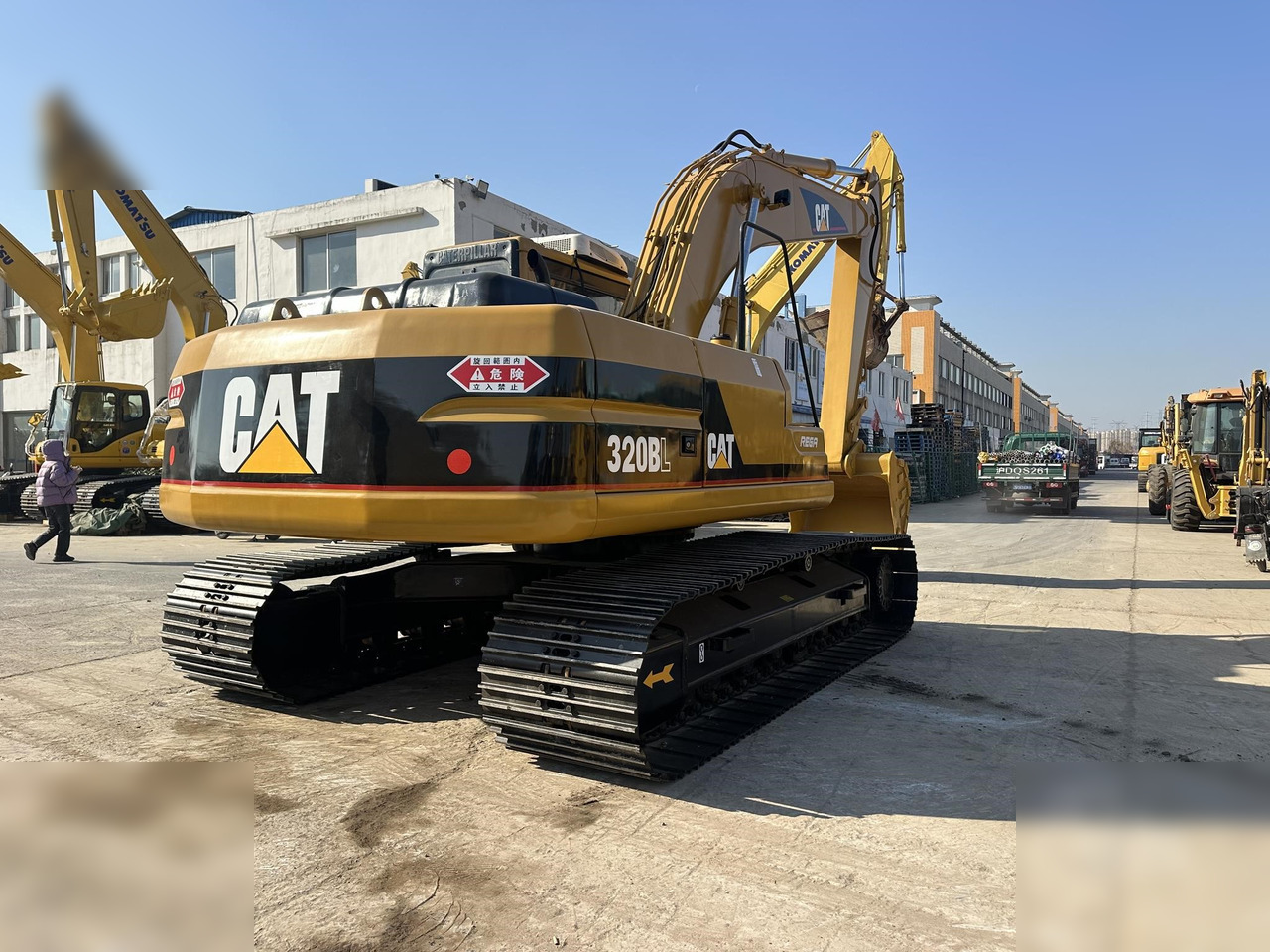 CATERPILLAR 320BL - Bager guseničar: slika 3 CATERPILLAR 320BL - Bager guseničar: slika 3