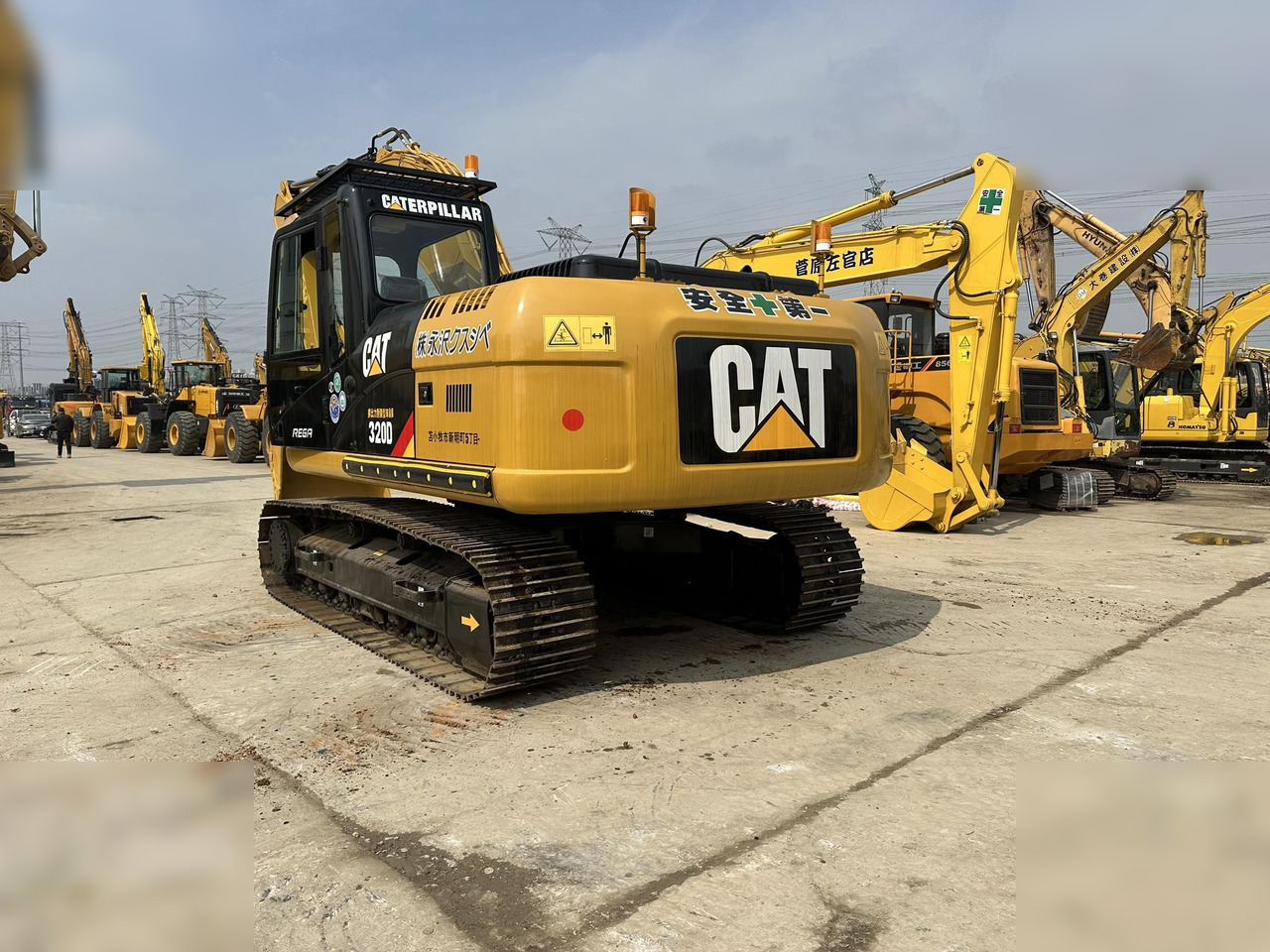 CATERPILLAR 320D - Bager guseničar: slika 5 CATERPILLAR 320D - Bager guseničar: slika 5