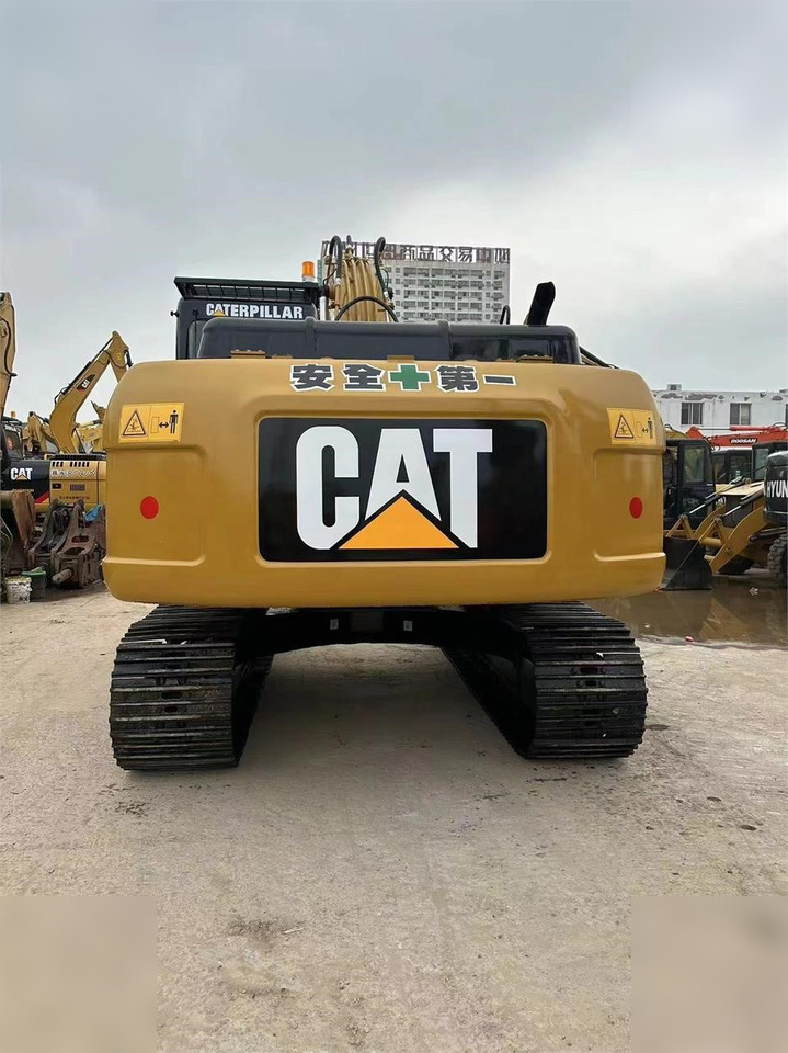 CATERPILLAR 320D2 - Bager guseničar: slika 4 CATERPILLAR 320D2 - Bager guseničar: slika 4