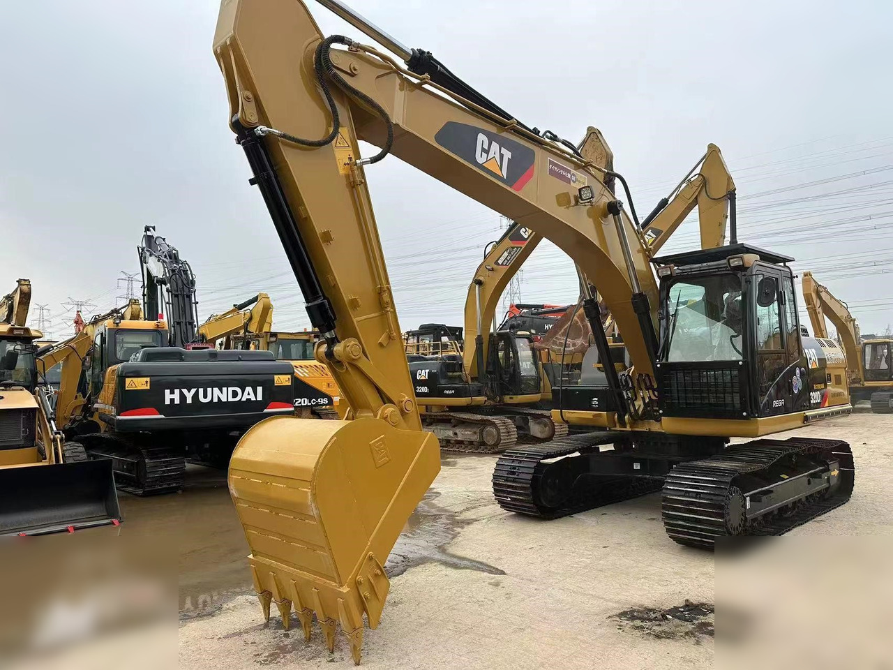 CATERPILLAR 320D2 - Bager guseničar: slika 5 CATERPILLAR 320D2 - Bager guseničar: slika 5