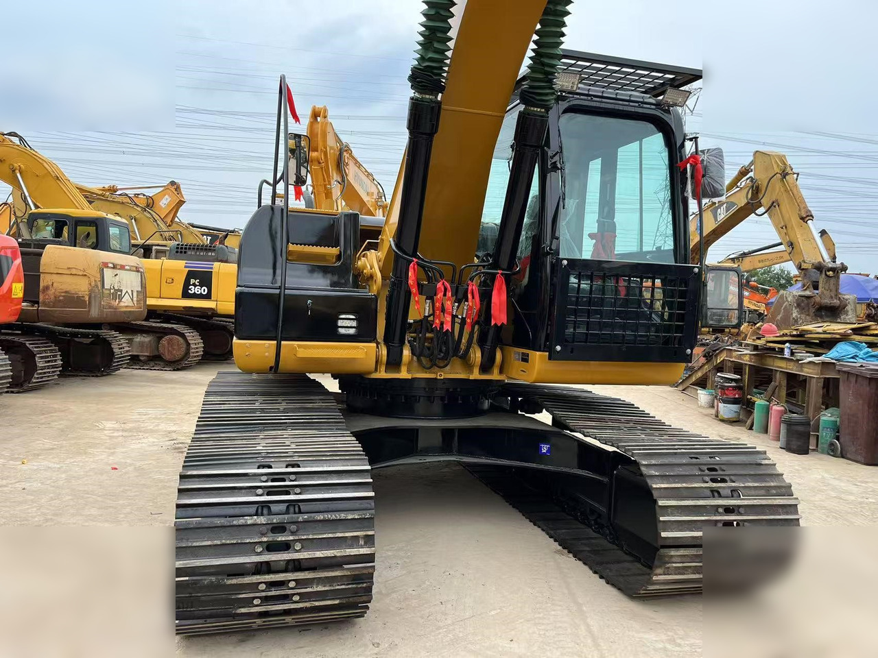 CATERPILLAR 320D2L - Bager guseničar: slika 4 CATERPILLAR 320D2L - Bager guseničar: slika 4