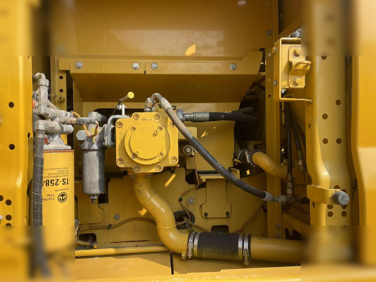 CATERPILLAR 320GC - Bager guseničar: slika 5 CATERPILLAR 320GC - Bager guseničar: slika 5