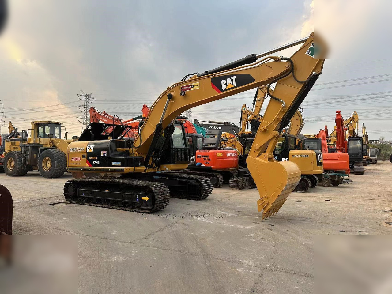 CATERPILLAR 323DL - Bager guseničar: slika 1 CATERPILLAR 323DL - Bager guseničar: slika 1