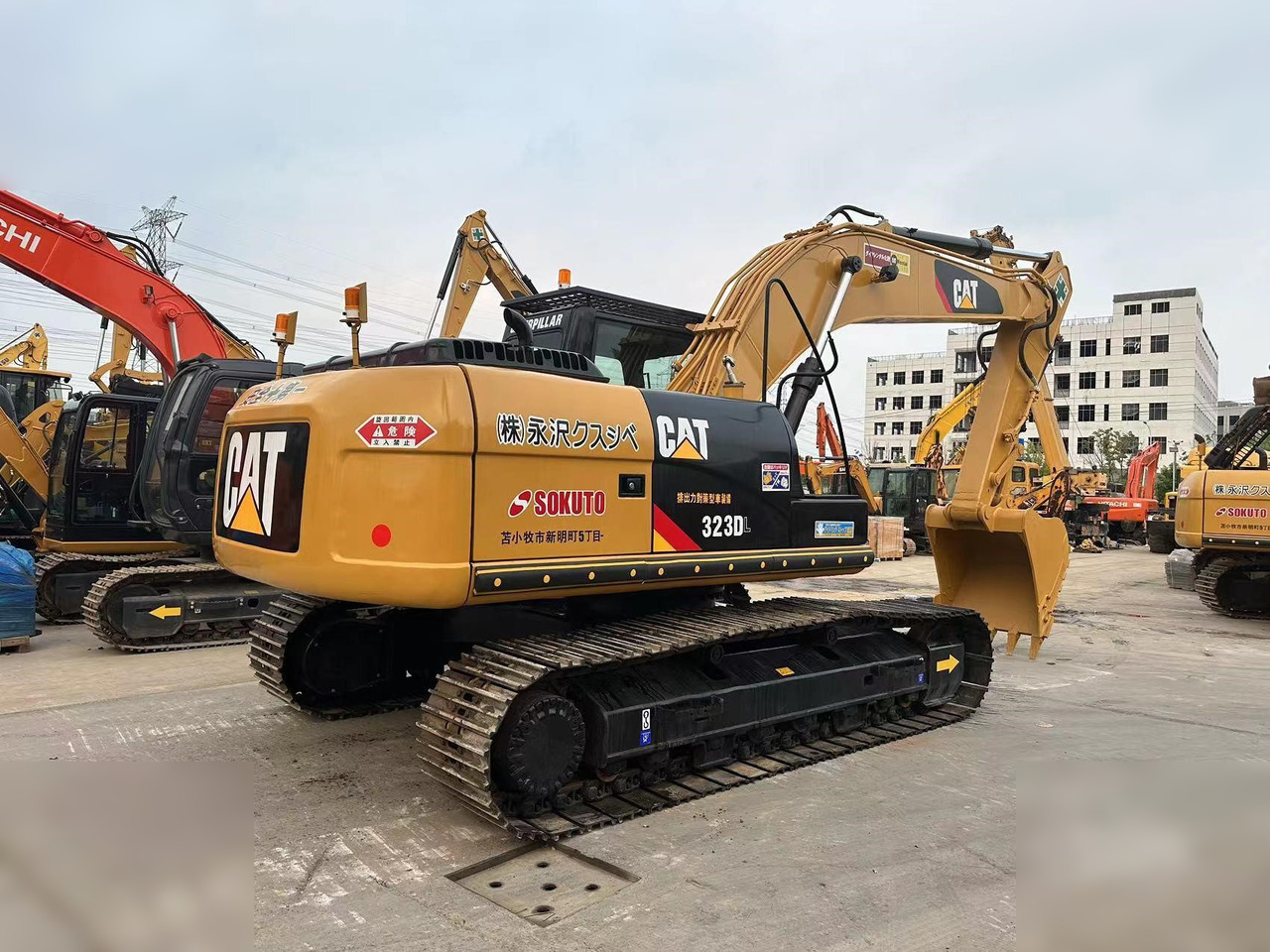 CATERPILLAR 323DL - Bager guseničar: slika 4 CATERPILLAR 323DL - Bager guseničar: slika 4