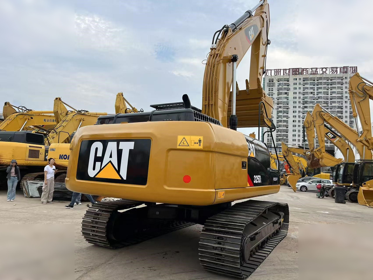 CATERPILLAR 325D - Bager guseničar: slika 4 CATERPILLAR 325D - Bager guseničar: slika 4