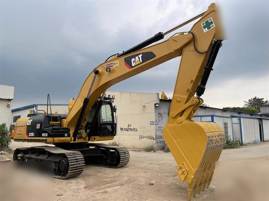 CATERPILLAR 325DL - Bager guseničar: slika 2 CATERPILLAR 325DL - Bager guseničar: slika 2