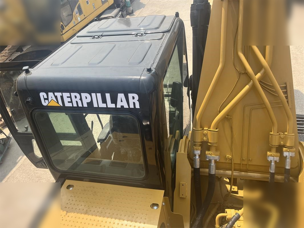 CATERPILLAR 330D - Bager guseničar: slika 5 CATERPILLAR 330D - Bager guseničar: slika 5