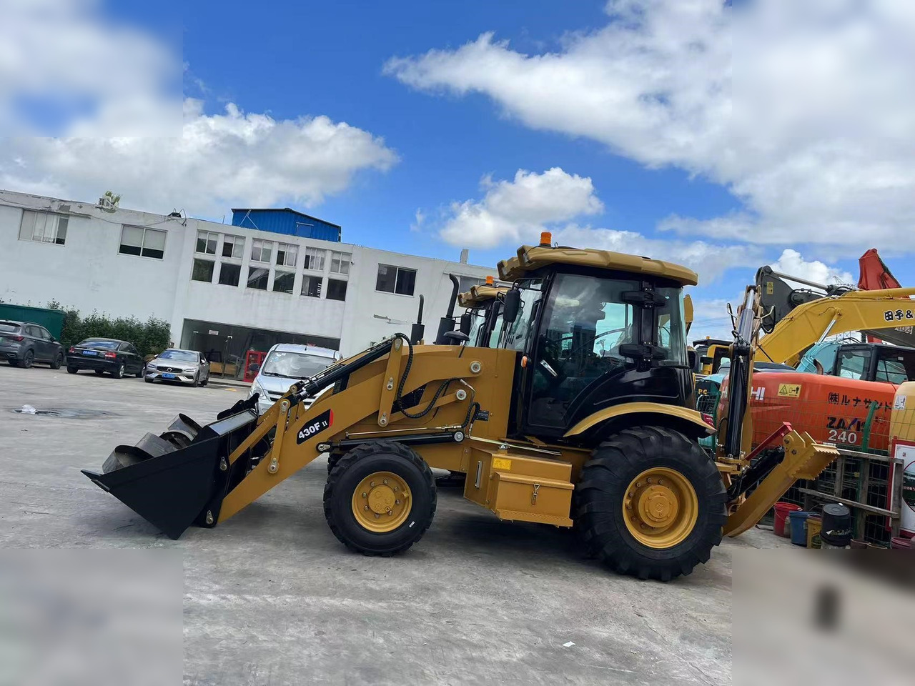CATERPILLAR 430F2 - Bager utovarivač: slika 1 CATERPILLAR 430F2 - Bager utovarivač: slika 1