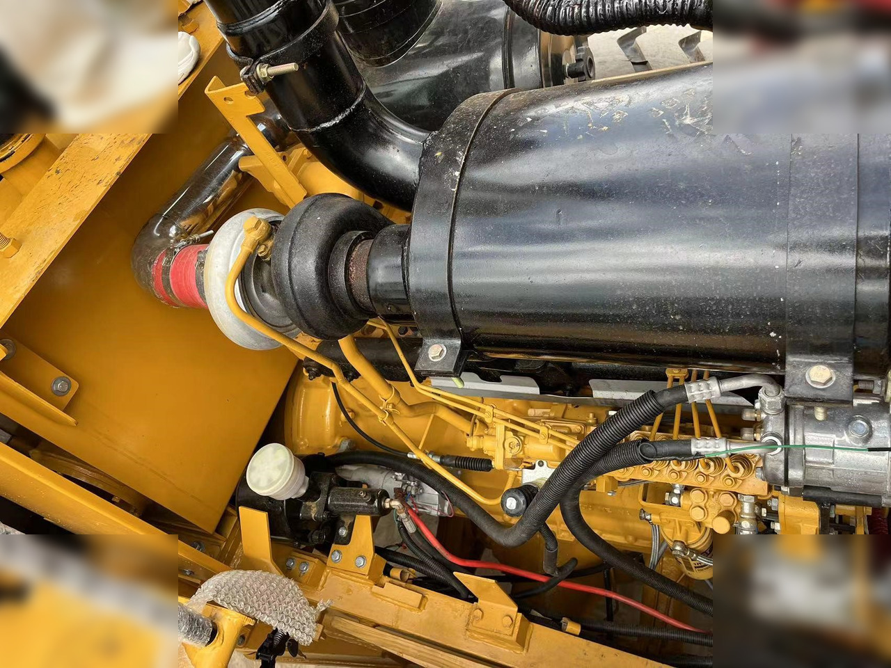 Utovarivač točkaš CATERPILLAR 966H: slika 7