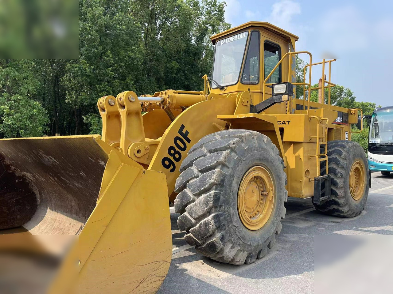 CATERPILLAR 980F - Utovarivač točkaš: slika 3 CATERPILLAR 980F - Utovarivač točkaš: slika 3