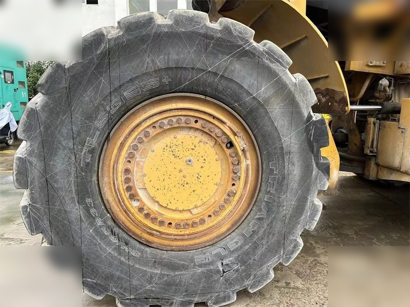 CATERPILLAR 986H - Utovarivač točkaš: slika 5 CATERPILLAR 986H - Utovarivač točkaš: slika 5