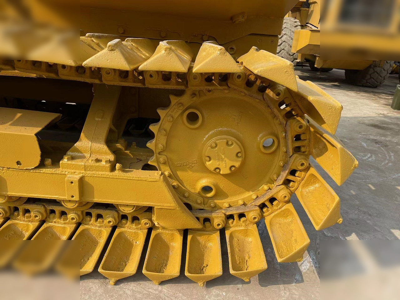 Buldožer CATERPILLAR D4C: slika 6