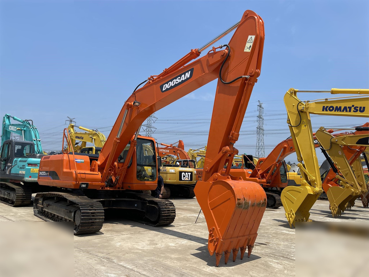 DOOSAN DH220 LC-7 - Bager guseničar: slika 5 DOOSAN DH220 LC-7 - Bager guseničar: slika 5