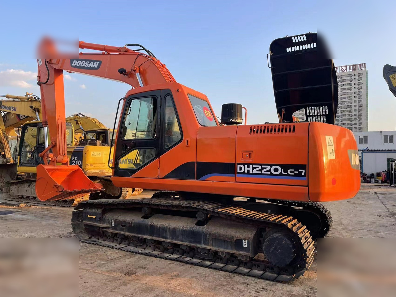 DOOSAN DH220 LC-7 - Bager guseničar: slika 3 DOOSAN DH220 LC-7 - Bager guseničar: slika 3