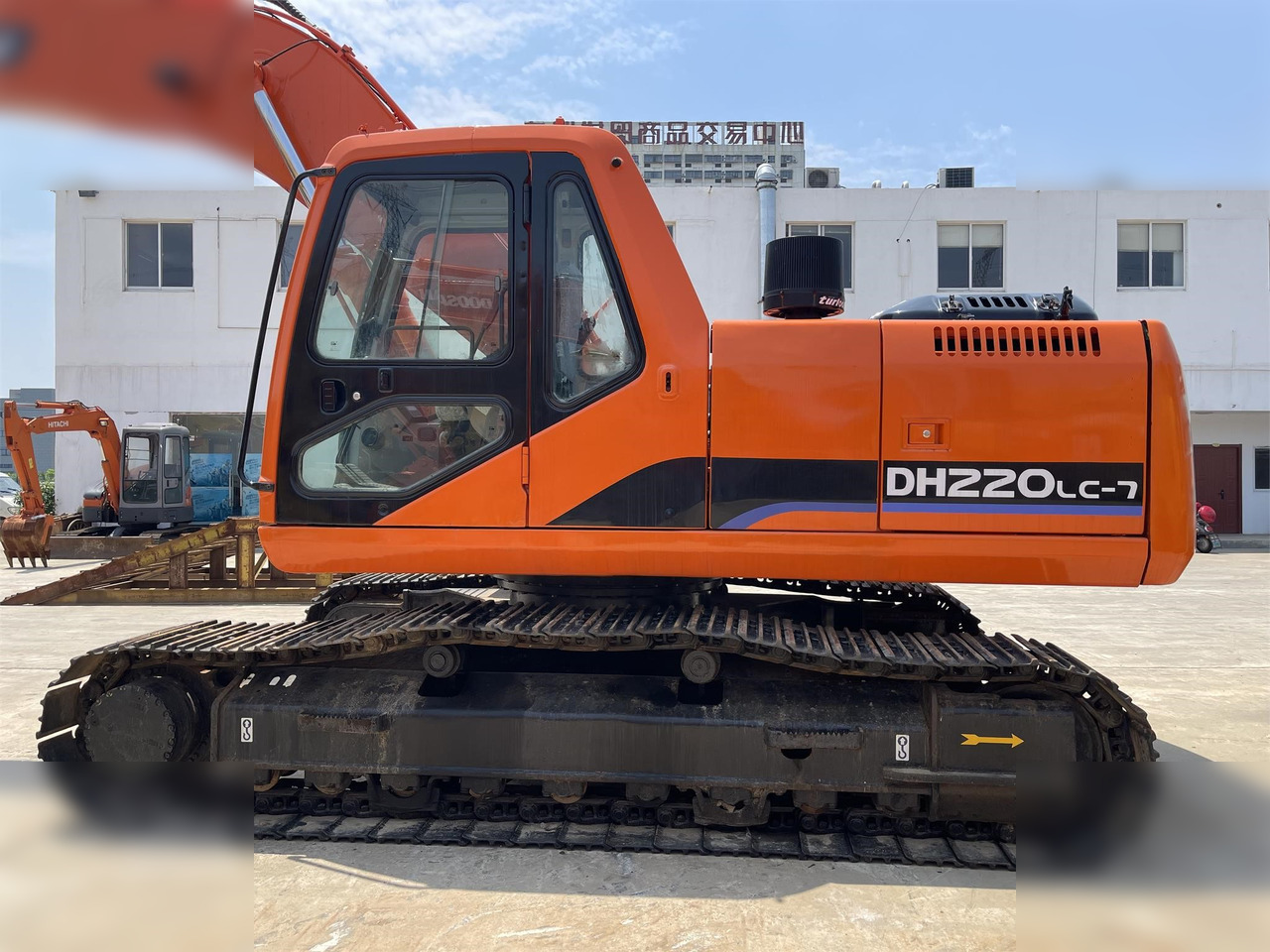 DOOSAN DH220 LC-7 - Bager guseničar: slika 2 DOOSAN DH220 LC-7 - Bager guseničar: slika 2