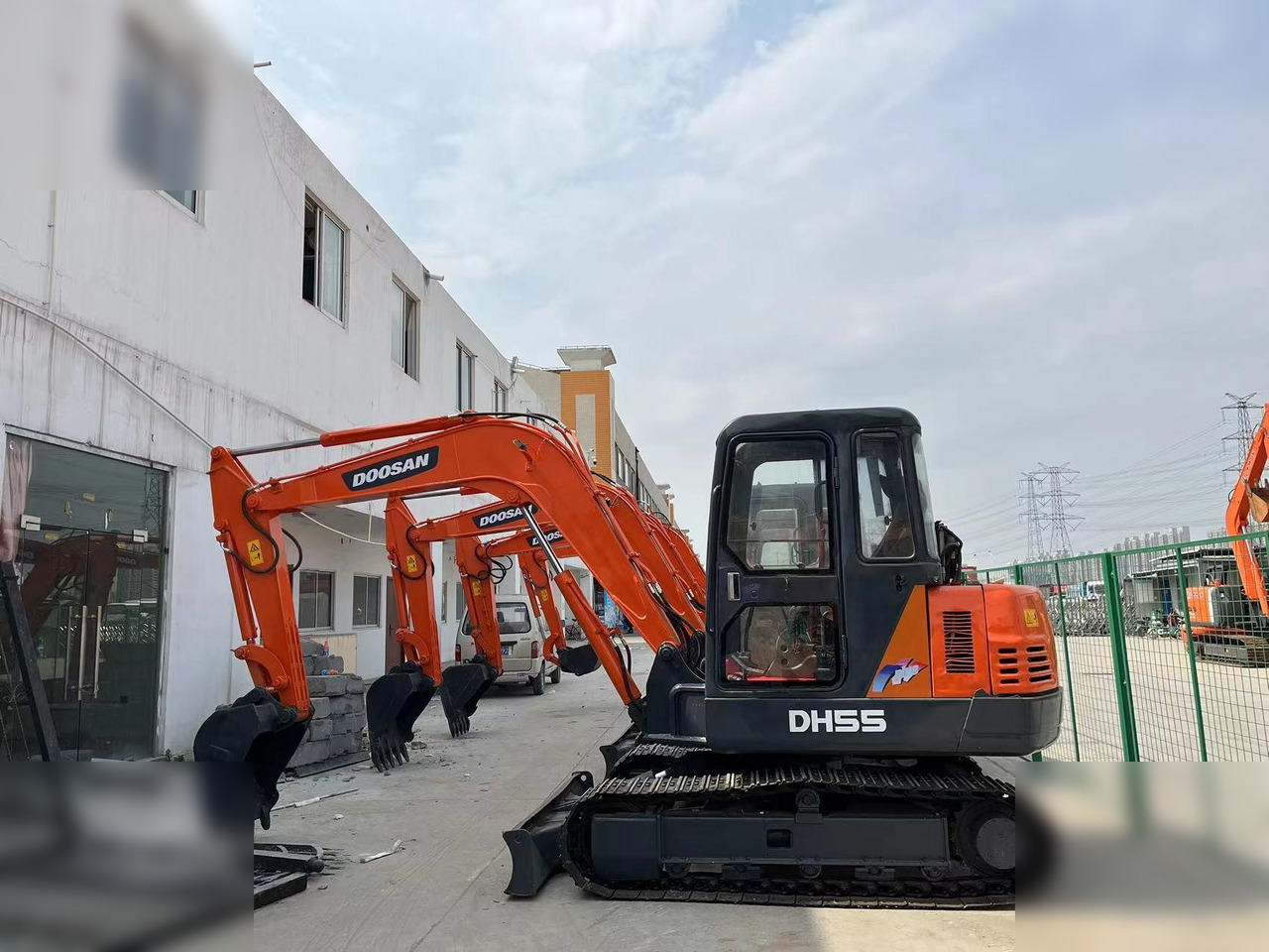 DOOSAN DH55 - Mini bager: slika 2 DOOSAN DH55 - Mini bager: slika 2