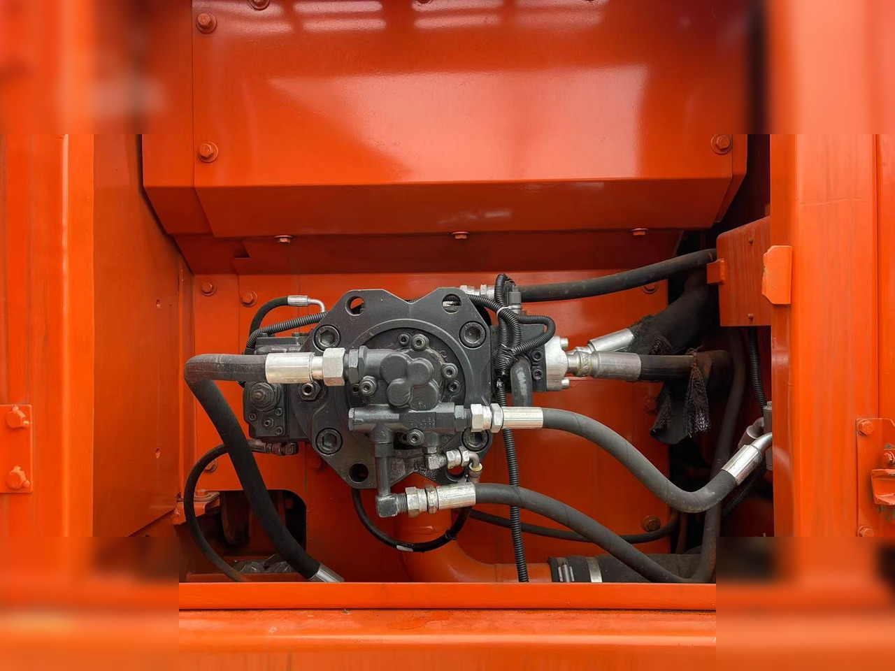 Bager guseničar DOOSAN DX225 LC: slika 10 Bager guseničar DOOSAN DX225 LC: slika 10