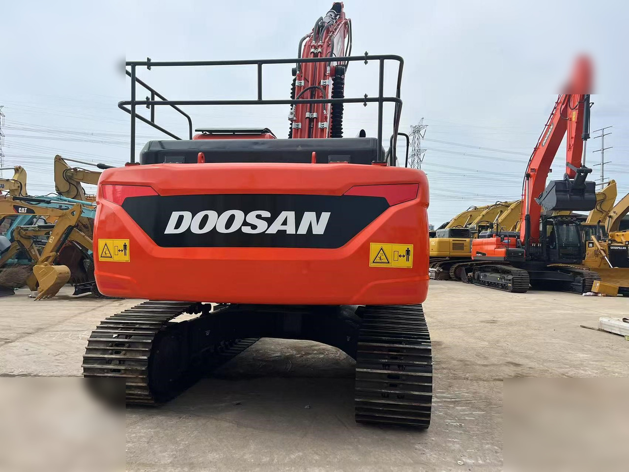 DOOSAN DX225 LC - Bager guseničar: slika 3 DOOSAN DX225 LC - Bager guseničar: slika 3