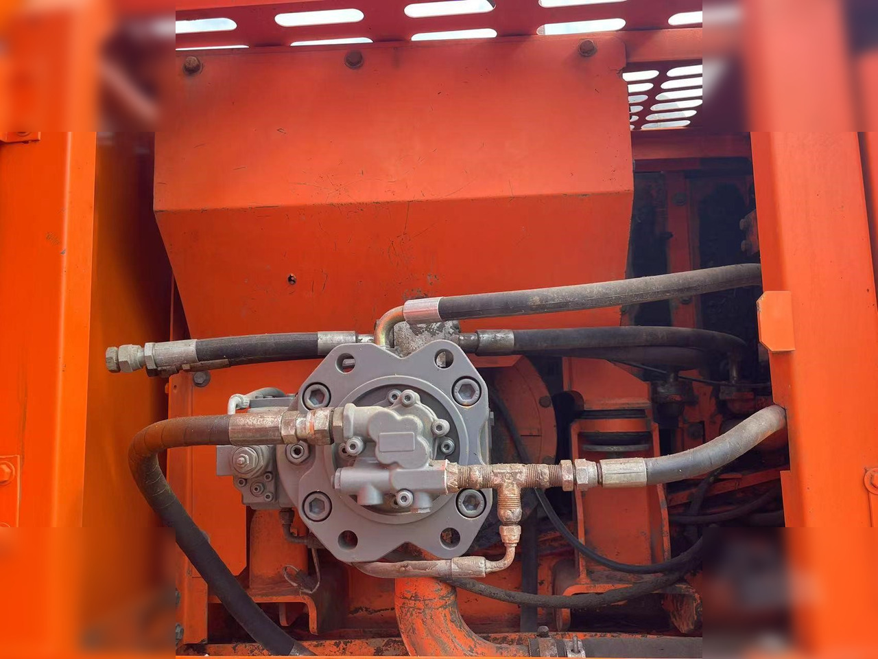 DOOSAN DX225 LCA - Bager guseničar: slika 3 DOOSAN DX225 LCA - Bager guseničar: slika 3