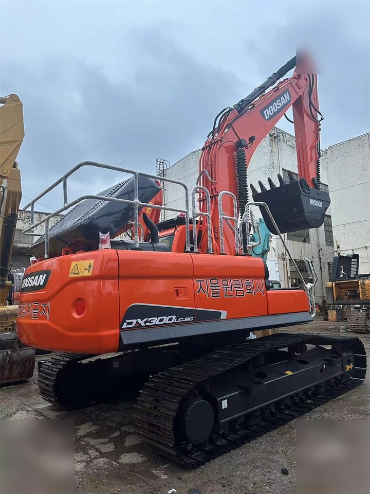 DOOSAN DX300 LC-9C - Bager guseničar: slika 1 DOOSAN DX300 LC-9C - Bager guseničar: slika 1