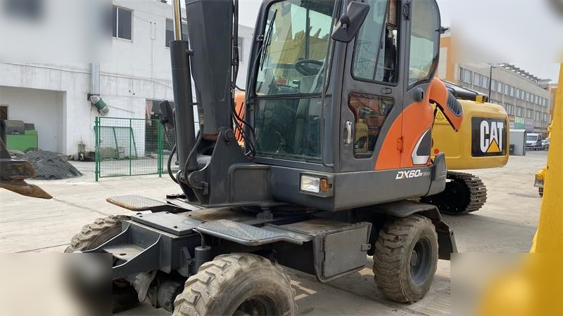 DOOSAN DX60W ECO - Bager točkaš: slika 5 DOOSAN DX60W ECO - Bager točkaš: slika 5