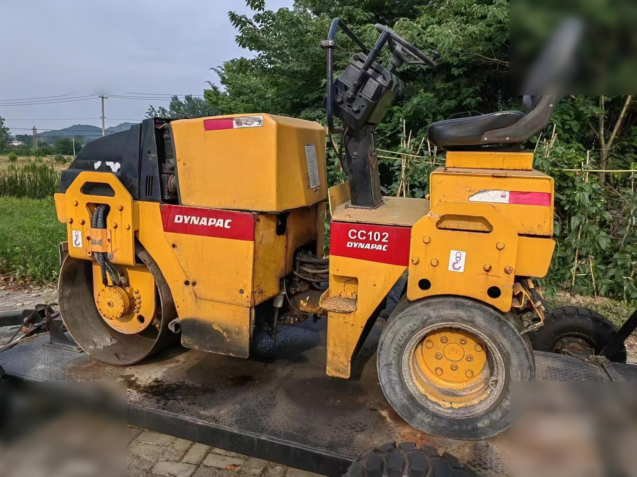 DYNAPAC CC102 II - Kombinovani valjak: slika 1 DYNAPAC CC102 II - Kombinovani valjak: slika 1