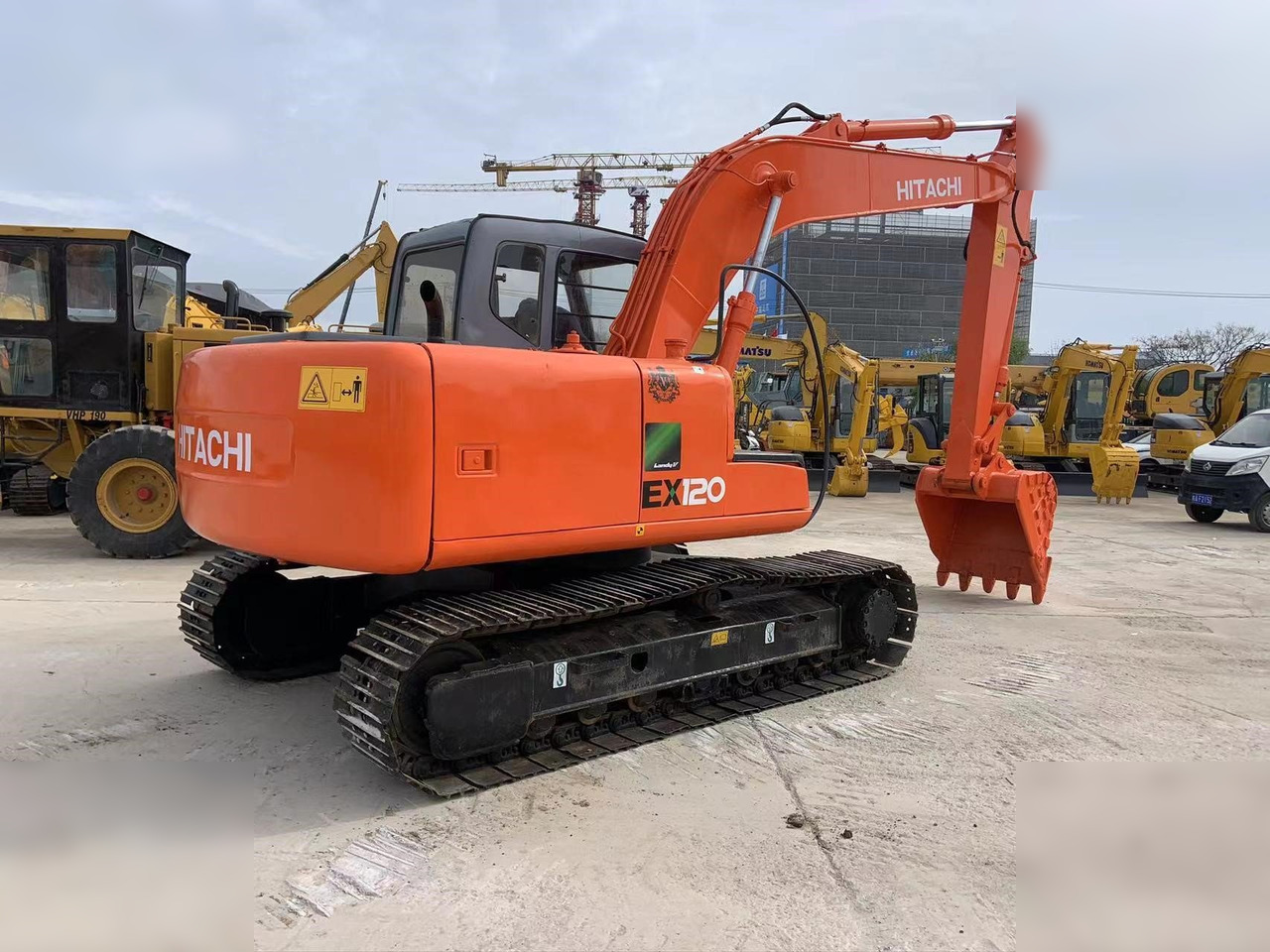 HITACHI EX120-5 - Bager guseničar: slika 1 HITACHI EX120-5 - Bager guseničar: slika 1