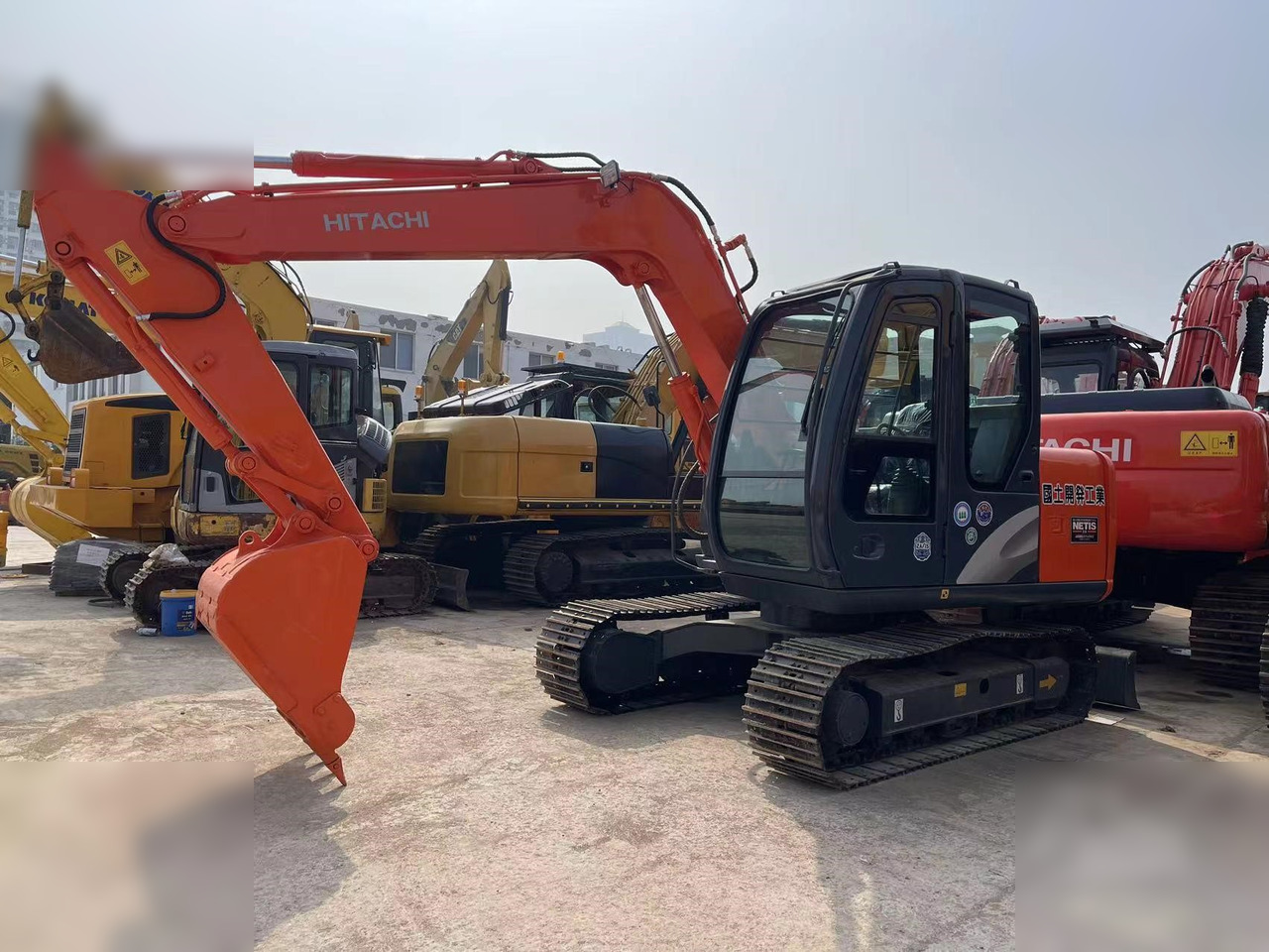 HITACHI ZX70 - Bager guseničar: slika 2 HITACHI ZX70 - Bager guseničar: slika 2