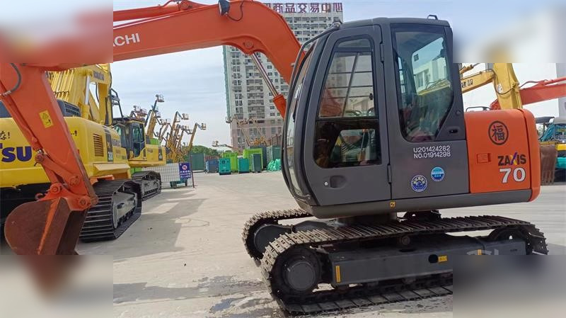 HITACHI ZX70 - Bager guseničar: slika 3 HITACHI ZX70 - Bager guseničar: slika 3