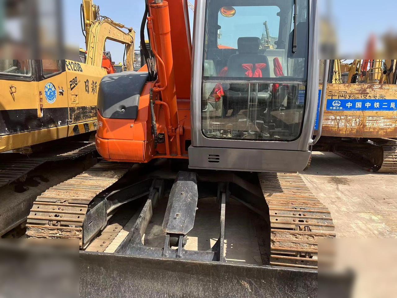 HITACHI ZX75US - Bager guseničar: slika 5 HITACHI ZX75US - Bager guseničar: slika 5