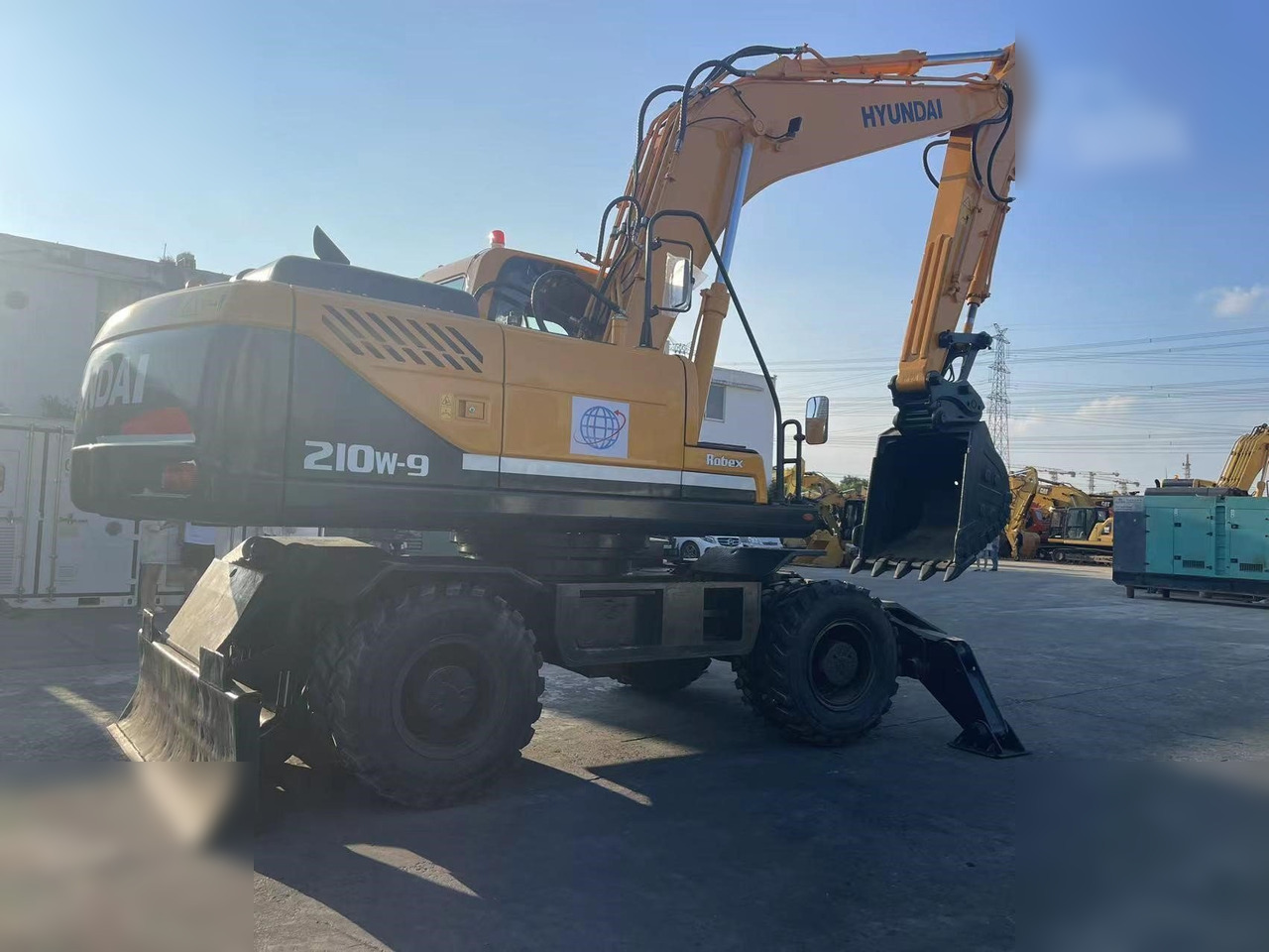 HYUNDAI ROBEX 210W-9 - Bager točkaš: slika 2 HYUNDAI ROBEX 210W-9 - Bager točkaš: slika 2