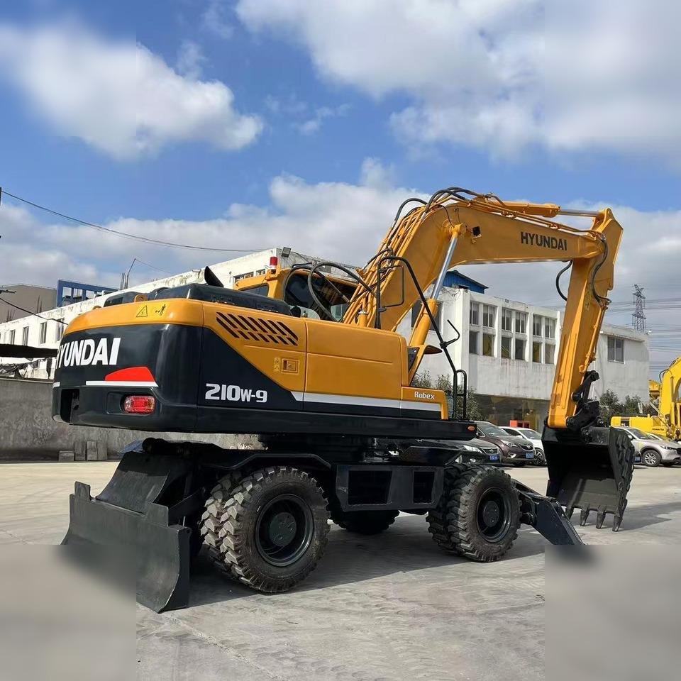 HYUNDAI ROBEX 210W-9 - Bager točkaš: slika 5 HYUNDAI ROBEX 210W-9 - Bager točkaš: slika 5