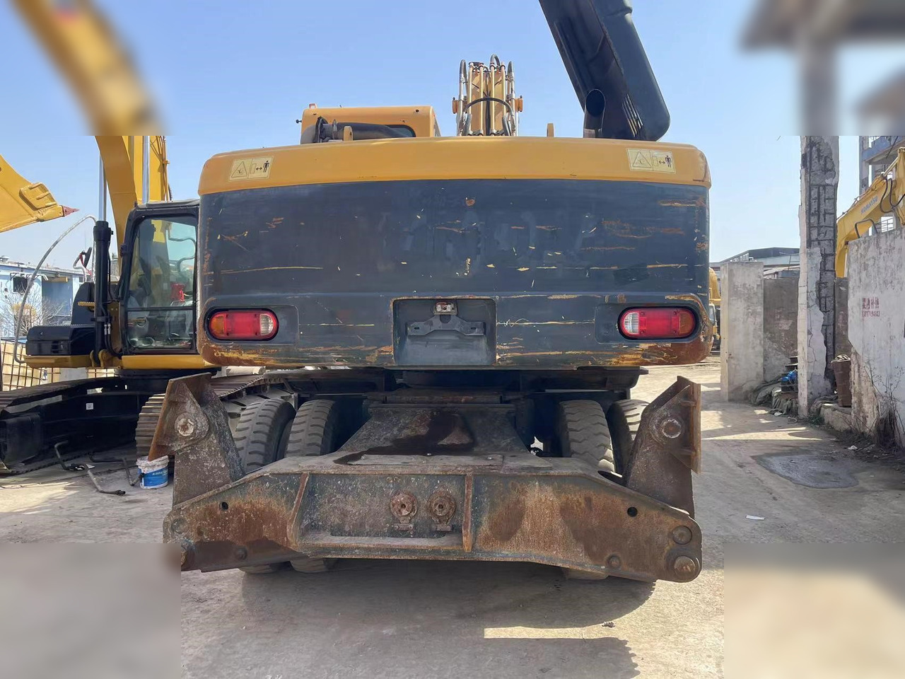 HYUNDAI ROBEX 210W-9 - Bager točkaš: slika 4 HYUNDAI ROBEX 210W-9 - Bager točkaš: slika 4