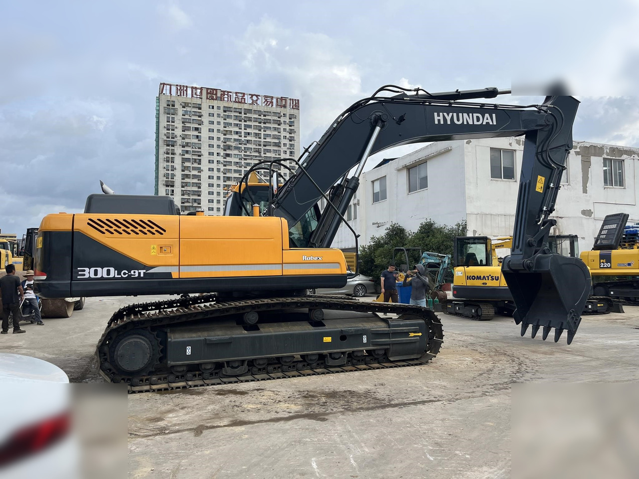 HYUNDAI ROBEX 300 LC-9 - Bager guseničar: slika 2 HYUNDAI ROBEX 300 LC-9 - Bager guseničar: slika 2
