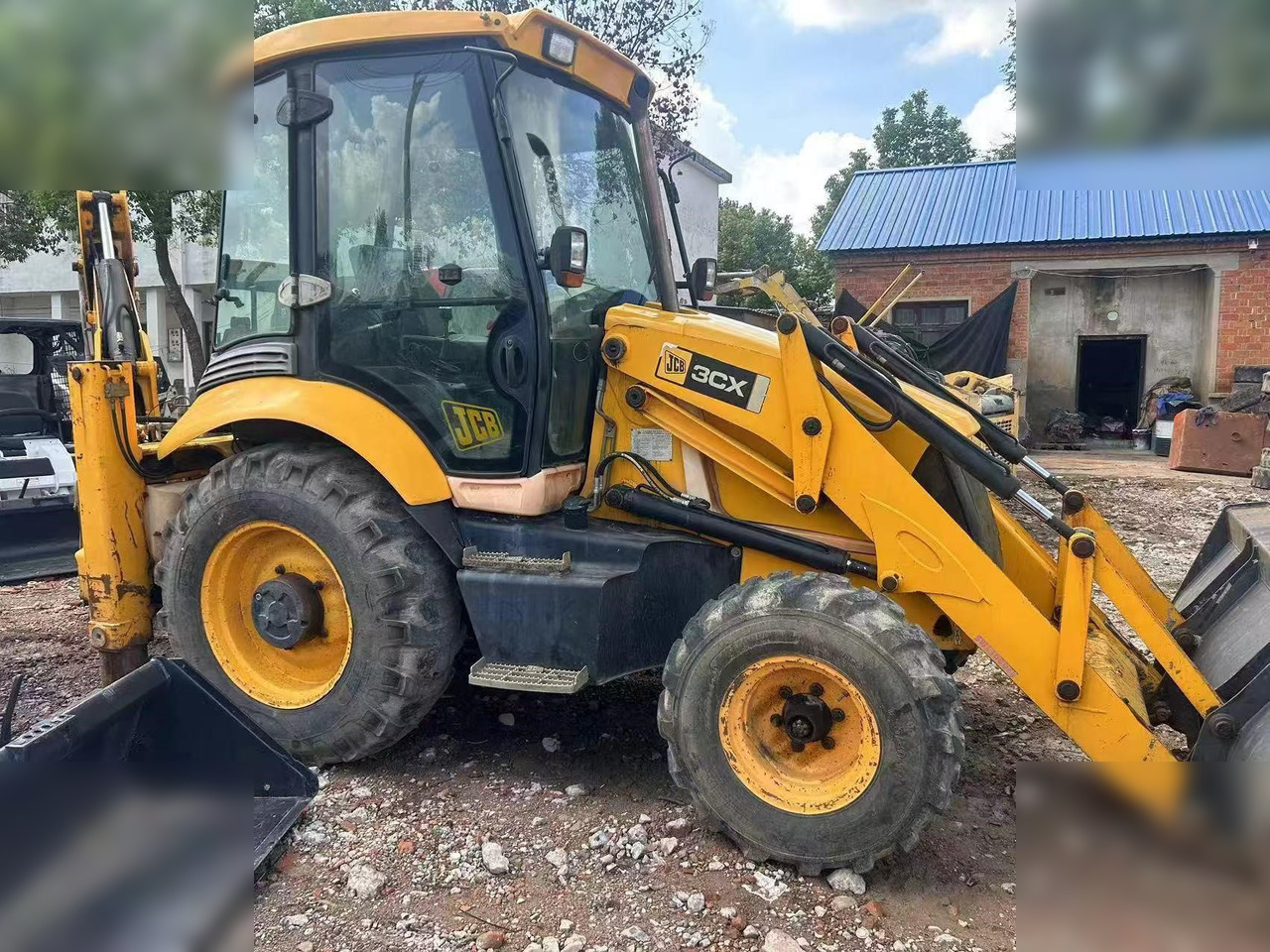 JCB 3CX - Bager utovarivač: slika 4 JCB 3CX - Bager utovarivač: slika 4