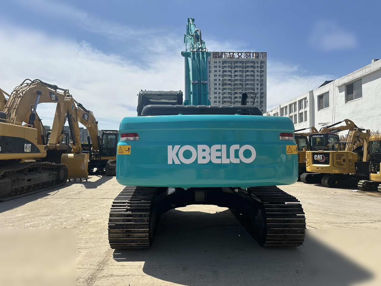 KOBELCO SK210 LC-8 - Bager guseničar: slika 4 KOBELCO SK210 LC-8 - Bager guseničar: slika 4